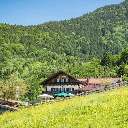 Berggasthof Duftbraeu I Ruhige Alleinlage I Mitten Im Gruenen *