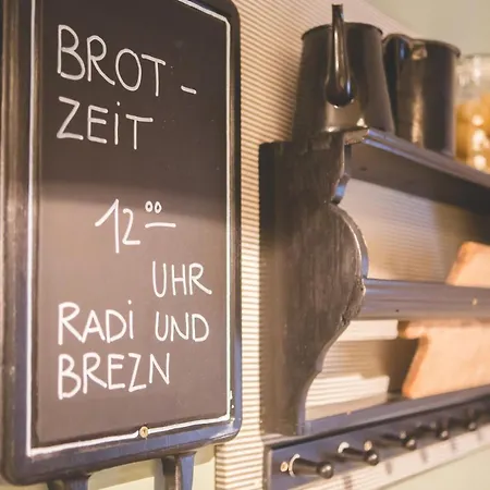 Berggasthof Duftbraeu I Ruhige Alleinlage I Mitten Im Gruenen Hotel
