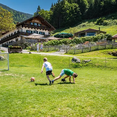Berggasthof Duftbraeu I Ruhige Alleinlage I Mitten Im Gruenen * Samerberg