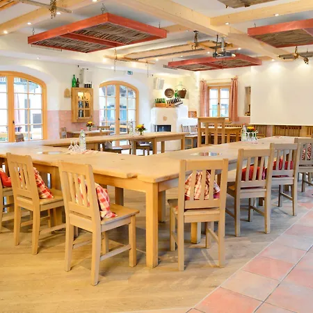 Hotel Berggasthof Duftbraeu I Ruhige Alleinlage I Mitten Im Gruenen *